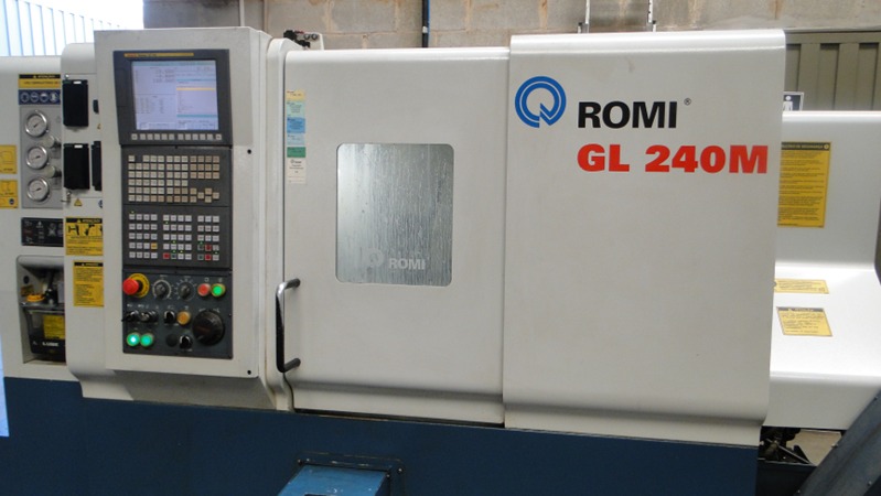 Torno CNC ROMI GL 240M